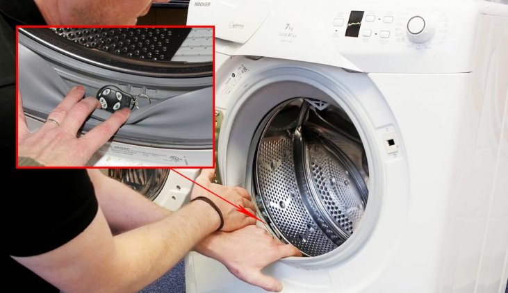 A foreign object in the Samsung washing machine that prevents the door from closing